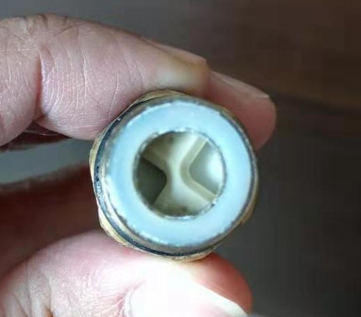 請教這種龍頭開關在哪買?