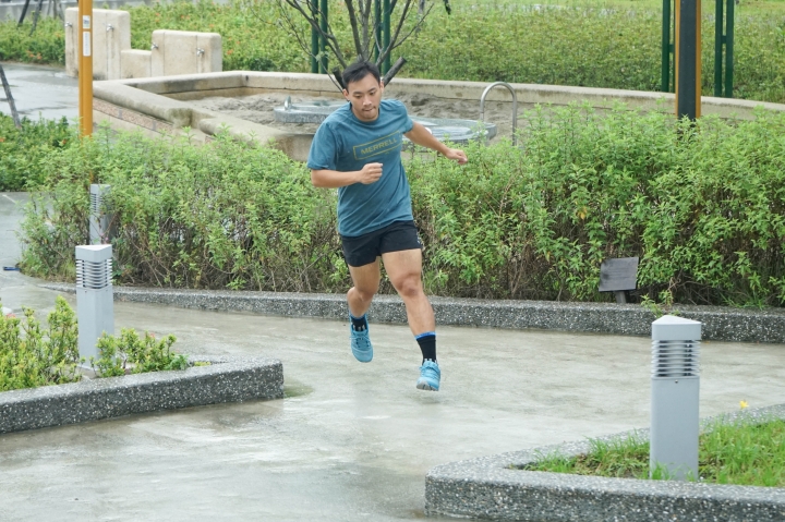 MERRELL BARE ACCESS XTR SWEEPER 跑鞋實測 為環保永續起跑