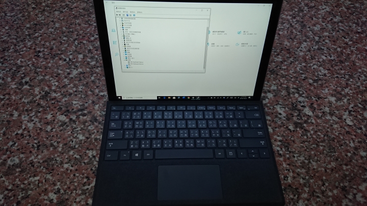 後悔買這鍵盤很有問題的 surface pro 6