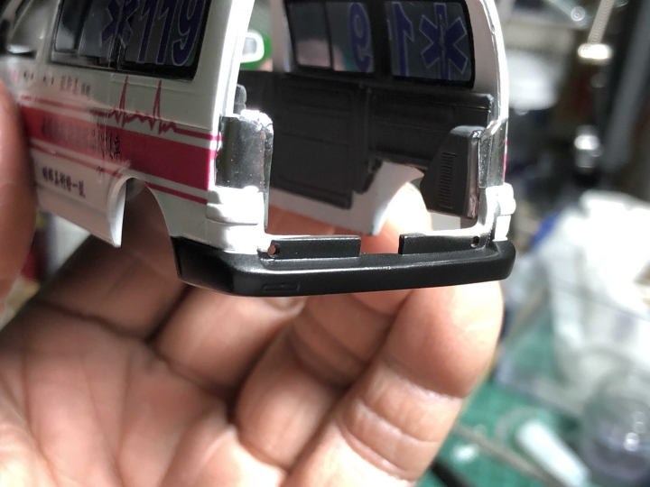 1/43 南投縣政府消防局救護車