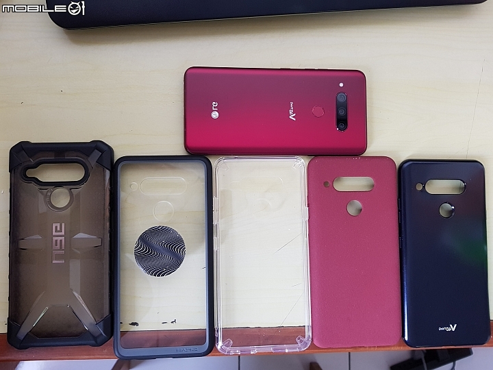 點我看大圖 LG V40七款手機殼分享