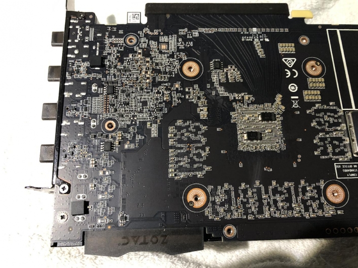 ZOTAC GAMING GeForce RTX 2080 SUPER AMP Extreme 強悍犀利性能,征服遊戲大作