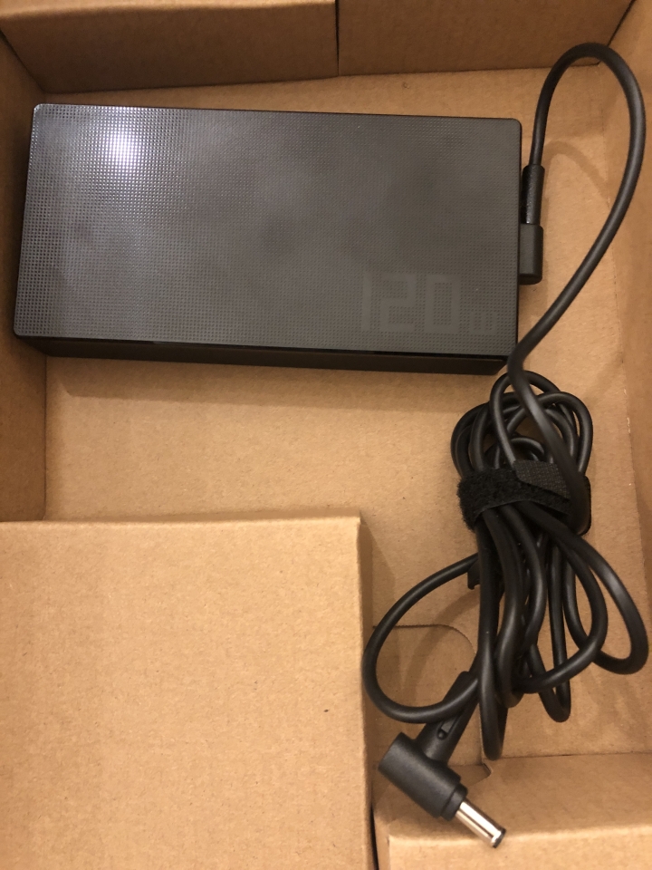ASUS F571 高CP值筆電簡單開箱 Feat鳳梨鮮蝦燉飯