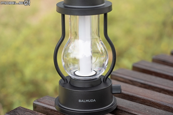BALMUDA The Lantern 百慕達 LED 燈籠開箱 讓你的露營更有情調