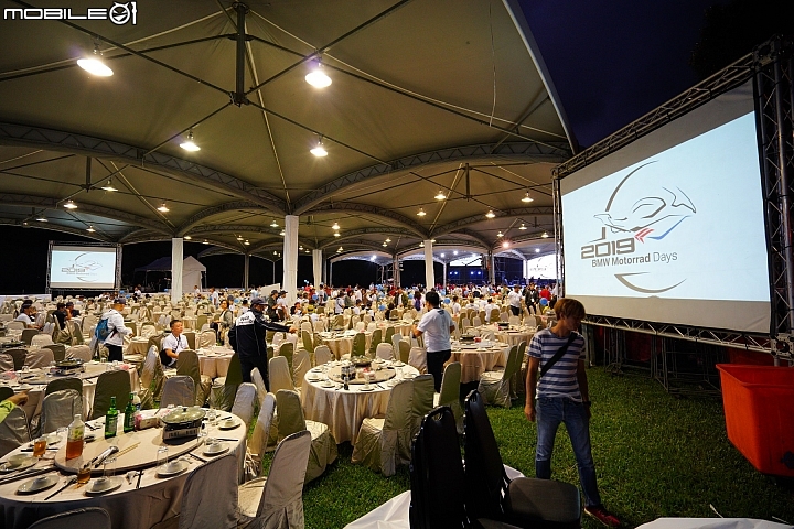 BMW Motorrad Days 2019 重機大會師！李佳薇現場演唱、R 75 二戰古董車來台！