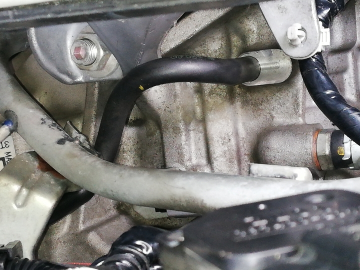 Mazda 2在台南中華路東上某車廠維修經驗