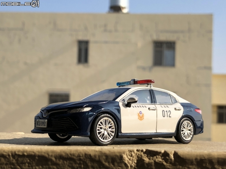1/43 苗栗縣警局交通隊豐田 2019 Camry 巡警車