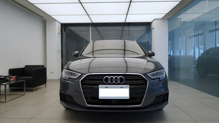 [開箱]  2019 Audi A3 sportback 35 TFSI premium