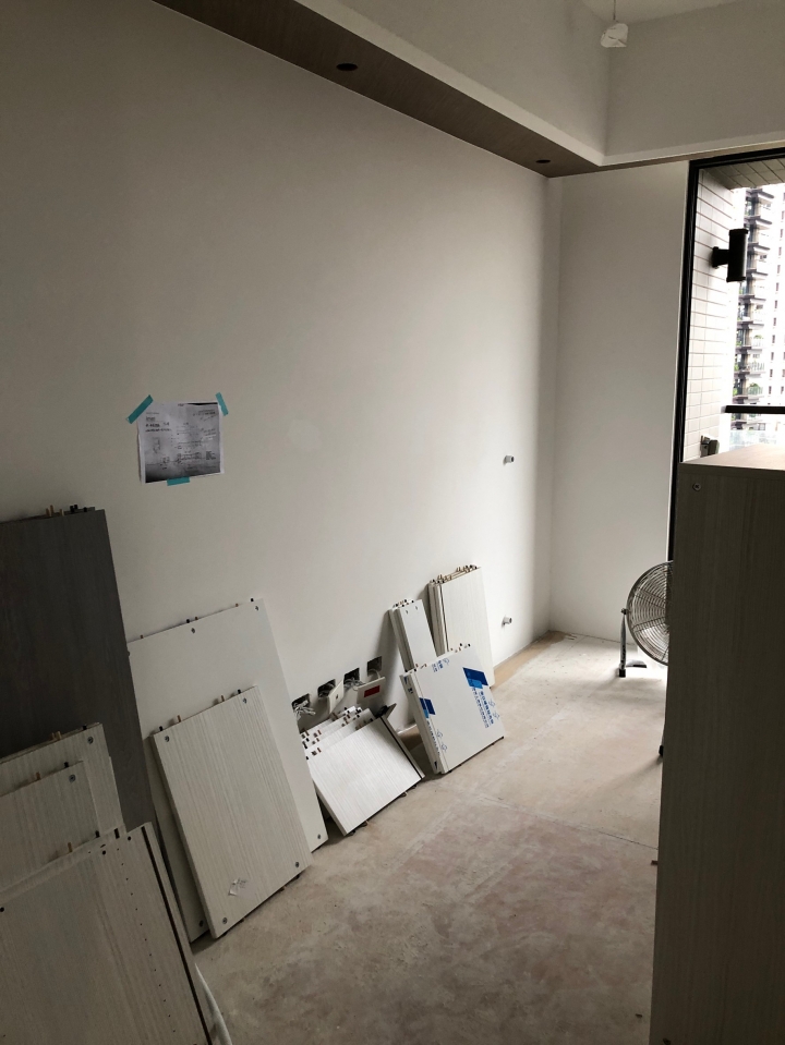 【開箱】光與影、黑白灰 台中逢甲 4房 重點裝潢 好 ~~~ 不簡單 ( 純看裝潢內容 )