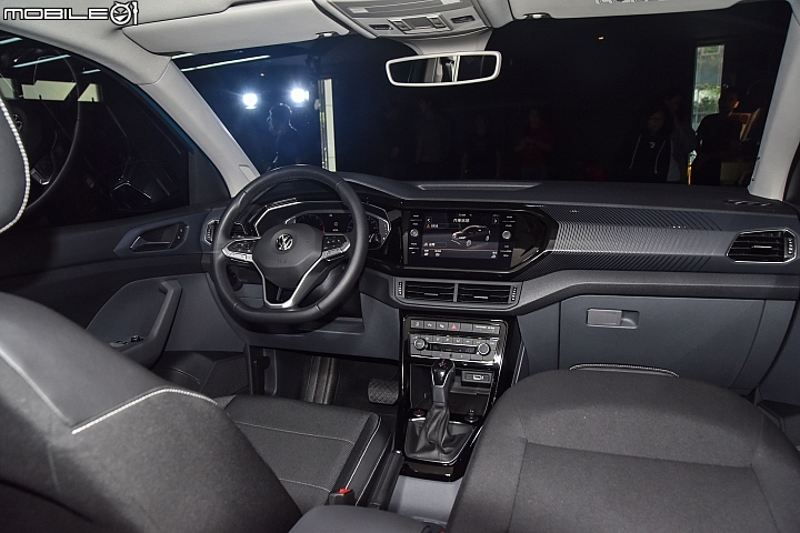 【採訪】Volkswagen跨界休旅T-Cross賞車實拍,時尚外表搭配實用空間發揮!