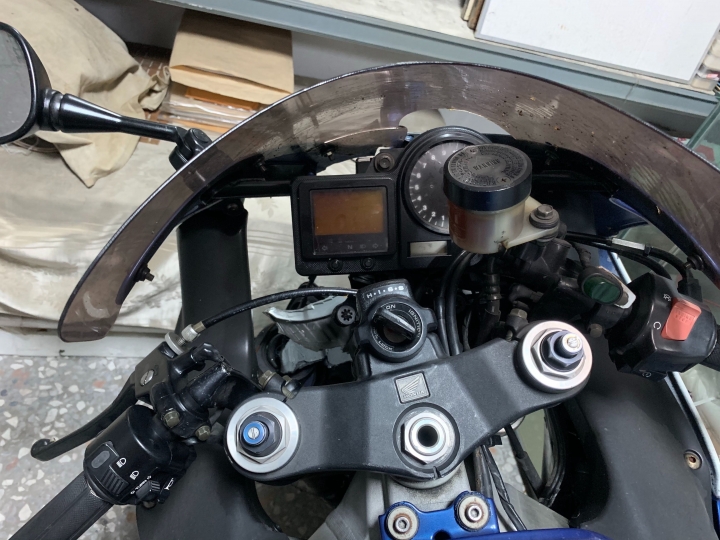 HONDA 929 變身 BMW S1000RR HP4