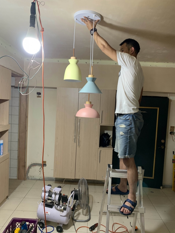 點我看大圖 【開箱】27年老屋翻新-青梅竹馬的北歐風繽紛起家厝