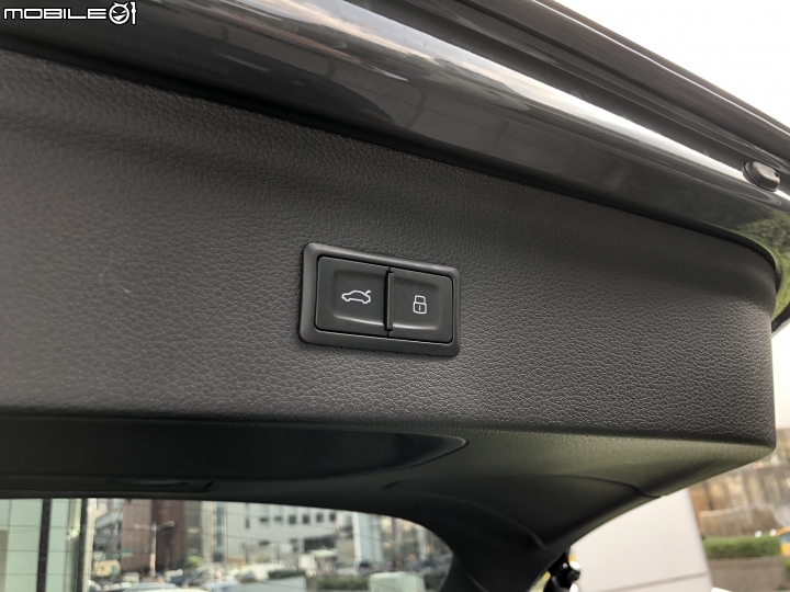 [開箱]  2019 Audi A3 sportback 35 TFSI premium