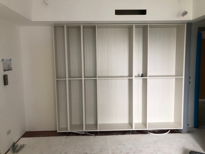【開箱】光與影、黑白灰 台中逢甲 4房 重點裝潢 好 ~~~ 不簡單 ( 純看裝潢內容 )