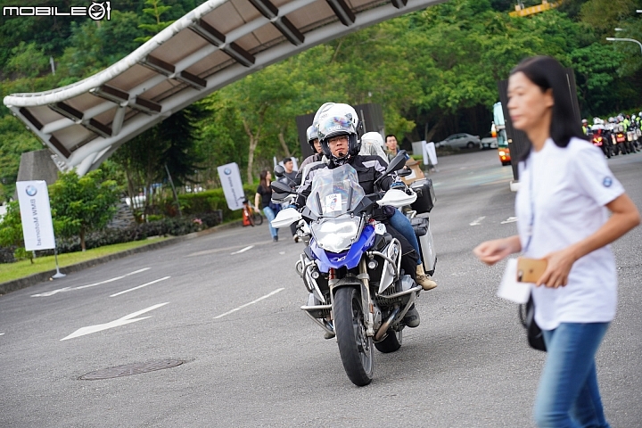 BMW Motorrad Days 2019 重機大會師！李佳薇現場演唱、R 75 二戰古董車來台！