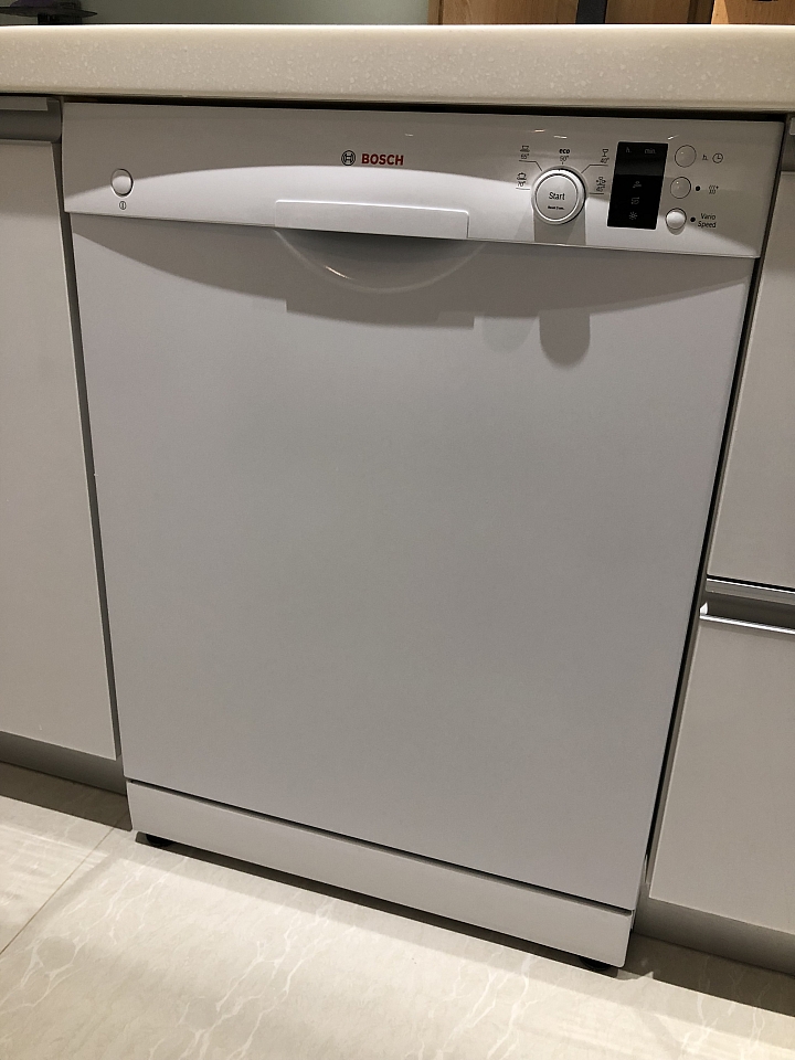點我看大圖 BOSCH入門款洗碗機-SMS53E12TC 使用開箱 (文多圖少)-新增與Costco銷售機種差異圖