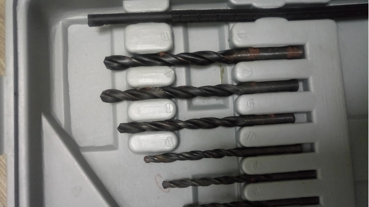 請問這一把電鑽可以鑽水泥牆嗎?
