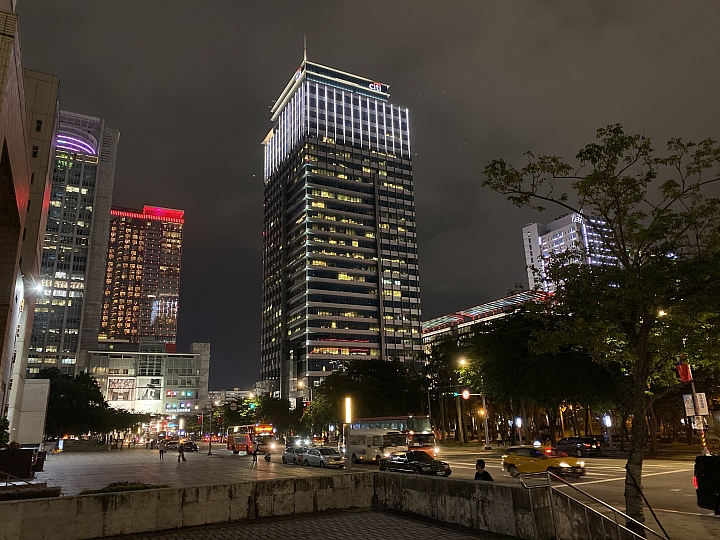 Pixel 4夜拍+夜視測試（也和iPhone 11同場一下）