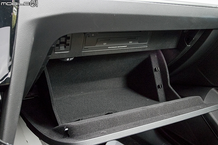 Volkswagen Passat Variant 330TSI R-line 30 Million Edition 試駕 質感配備更精進的優質旅行車