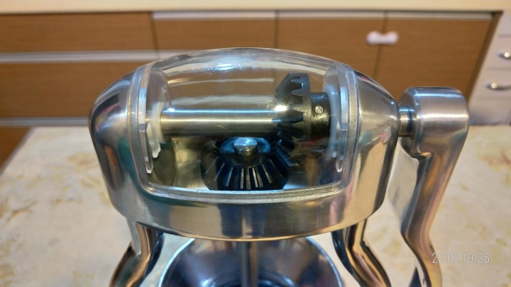 [手搖磨豆機] - ROK grinderGC的簡易心得