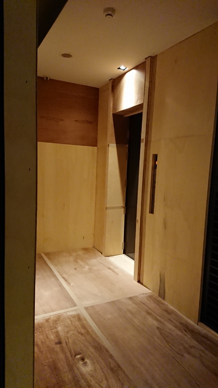 【開箱】光與影、黑白灰 台中逢甲 4房 重點裝潢 好 ~~~ 不簡單 ( 純看裝潢內容 )