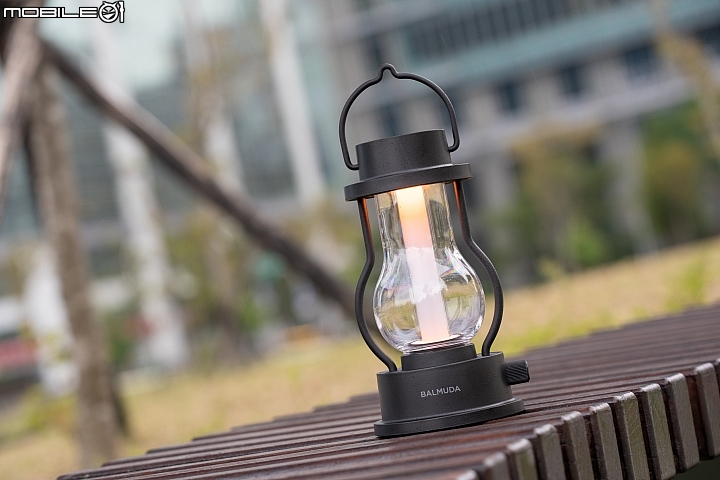 BALMUDA The Lantern 百慕達 LED 燈籠開箱 讓你的露營更有情調