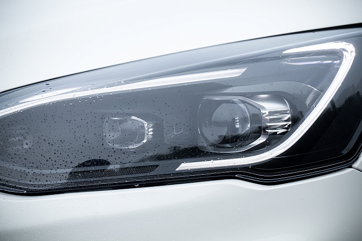 Focus MK4 改上歐洲原廠件LED轉向魚眼頭燈 Adaptive LED