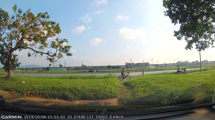 GARMIN Dash Cam + MIni 廣角雙鏡頭行車記錄器試用分享 【140度超廣角/語音聲控/保固三年】