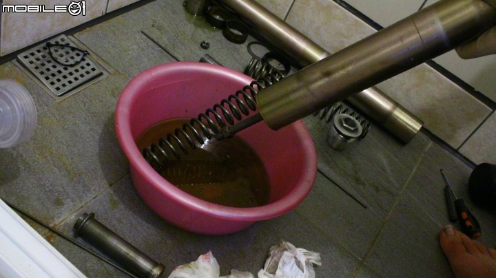 [DIY] ZXR250 前倒叉漏油! 簡易分解保養圖文