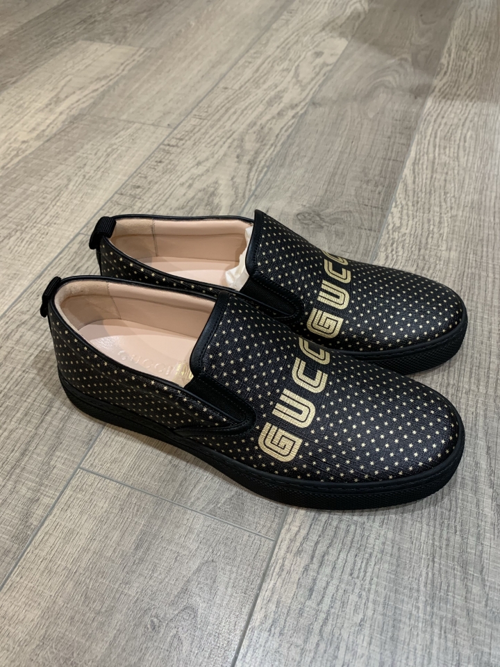 「開箱」GUCCI “GUCCY” 黑色漫天金星懶人鞋