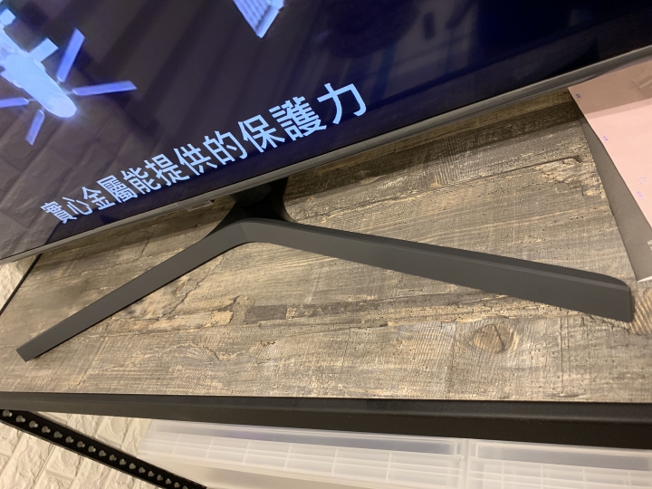 SAMSUNG UA55RU7400WXZW開箱