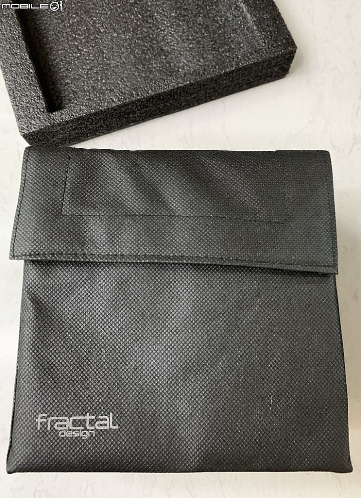 點我看大圖 超軟 UltraFlex排線 Fractal Design ION+ 860P 白金全模10年保開箱