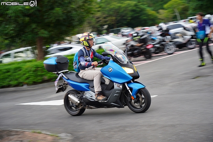 BMW Motorrad Days 2019 重機大會師！李佳薇現場演唱、R 75 二戰古董車來台！