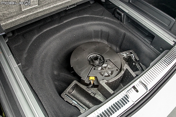 Volkswagen Passat Variant 330TSI R-line 30 Million Edition 試駕 質感配備更精進的優質旅行車