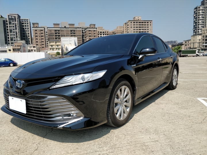 Toyota camry hybrid 油電 2019年式 尊爵版 使用心得分享
