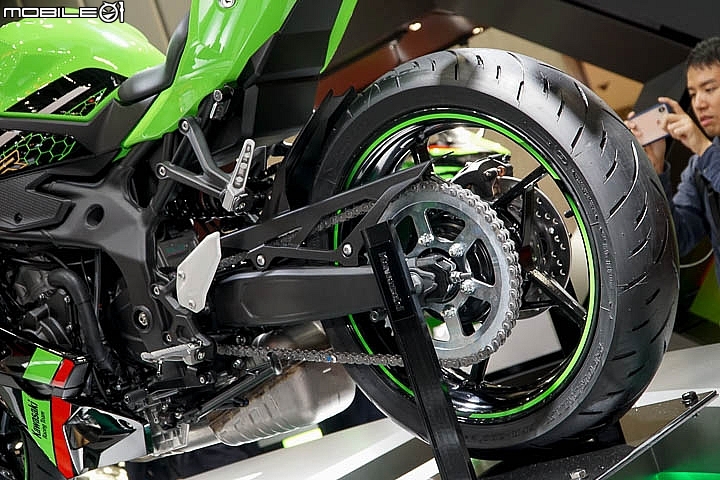 【TMS2019】Kawasaki 機械增壓公升街跑 Z H2 正式發表！傳說中的四缸 250 忍者 Ninja ZX-25R 同場首度公開！