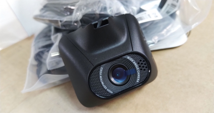 MIO C550D前後雙鏡、SONY感光元件行車紀錄器開箱分享