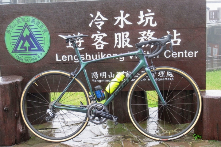 【開箱】一樣的捷安特、不一樣的TCR,客製化塗裝車架組車文