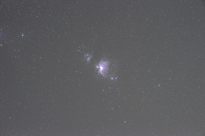 點我看大圖 梅西耶天體 : M42 + M43 火鳥星雲 Pentax K1 mark 2 + Pentax DA* 300 F/4 無改機+無光害濾鏡+無赤道儀拍攝