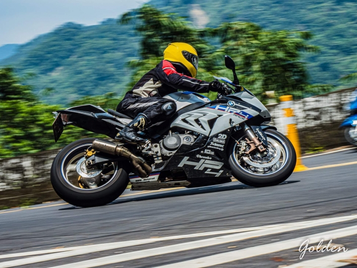 HONDA 929 變身 BMW S1000RR HP4
