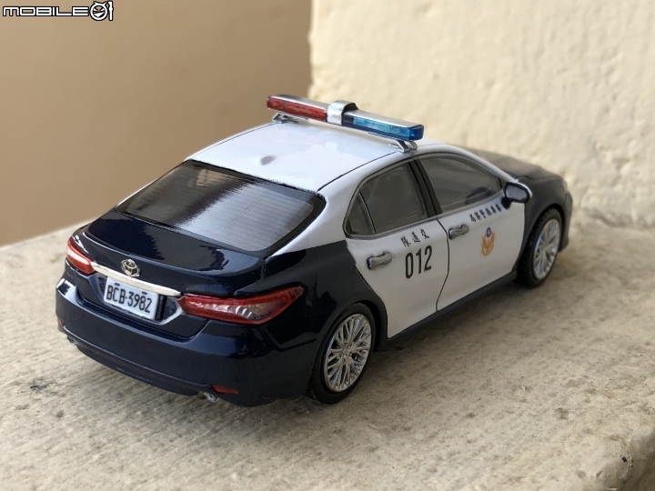 1/43 苗栗縣警局交通隊豐田 2019 Camry 巡警車