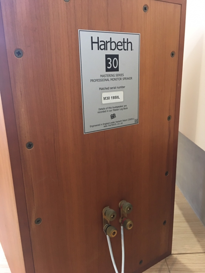 【開箱】 我，也買了 NAD  M10 － Harbeth m30 書架喇叭與NAD m10串流擴大機