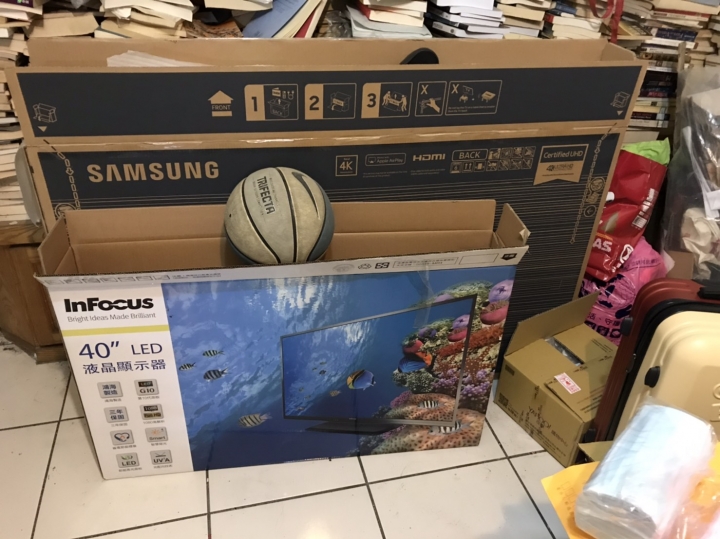 三星55吋4k電視UA55RU7400WXZW 開箱