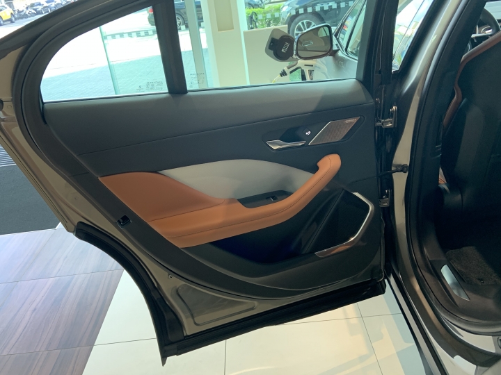 南港展覽館試駕賞車