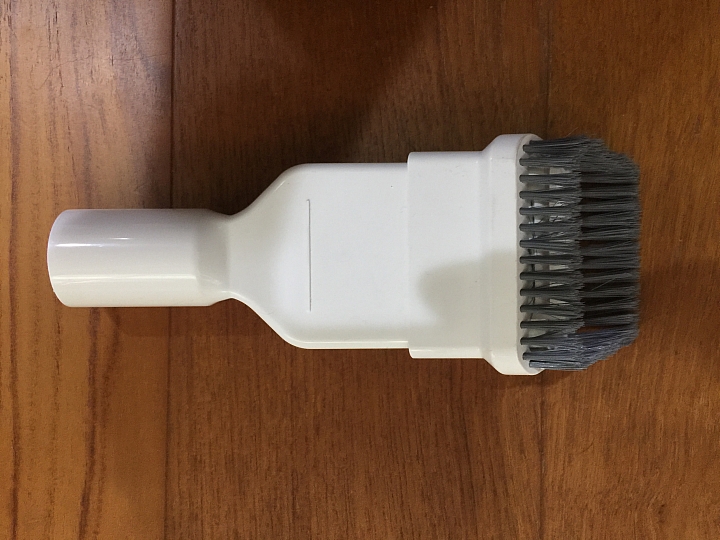 大叔家中兩大三小與《PUPPY小狗電器T10 Home無線手持吸塵器》的試用心得，左右開攻都很讚；Do Vacumming變成舉手之勞喔。