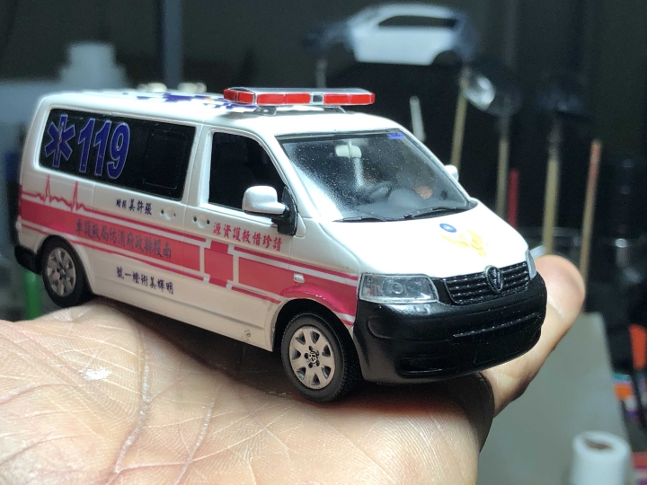 1/43 南投縣政府消防局救護車