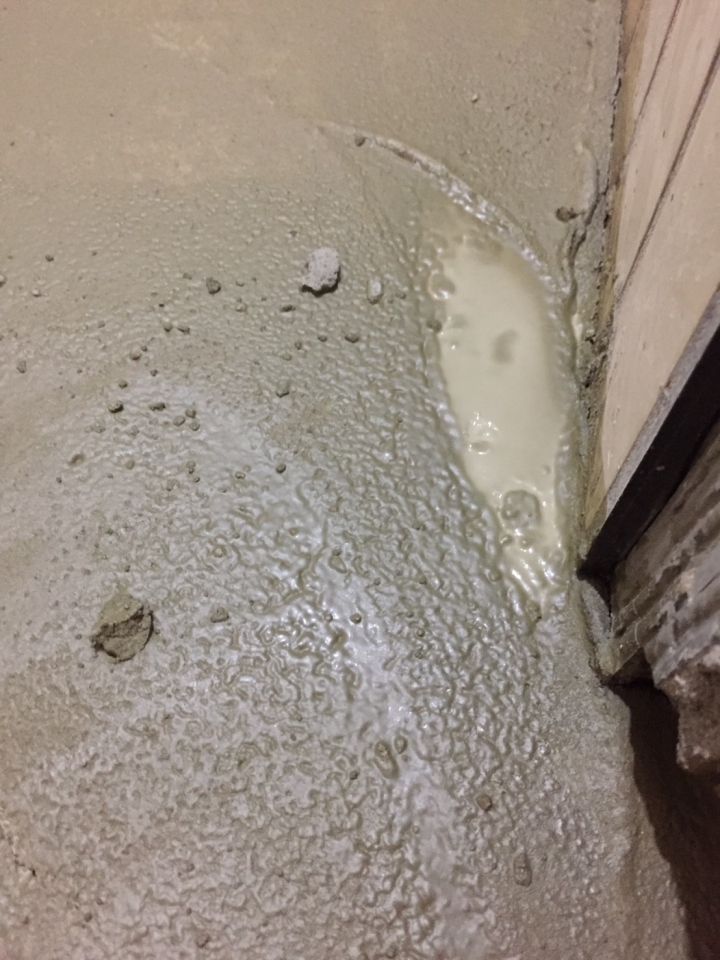 (求救專業)裝潢進入敷水泥 防水漆 陽台  裂開