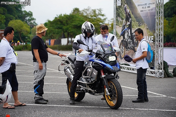 BMW Motorrad Days 2019 重機大會師！李佳薇現場演唱、R 75 二戰古董車來台！