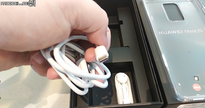 [開箱] 華為Mate20 X 攜碼開箱