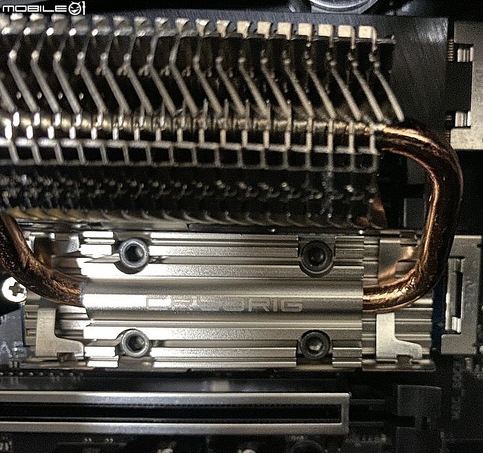[開箱] 高熱 Gen4 SSD 救星，快睿 Frostbit M.2 熱導管散熱片
